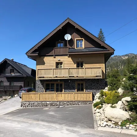 Horalka * Deménvölgy