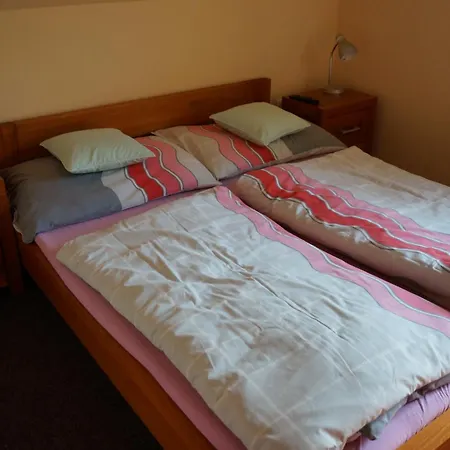 Horalka * Deménvölgy